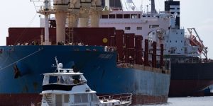 U.S. trade deficit in goods narrows in June