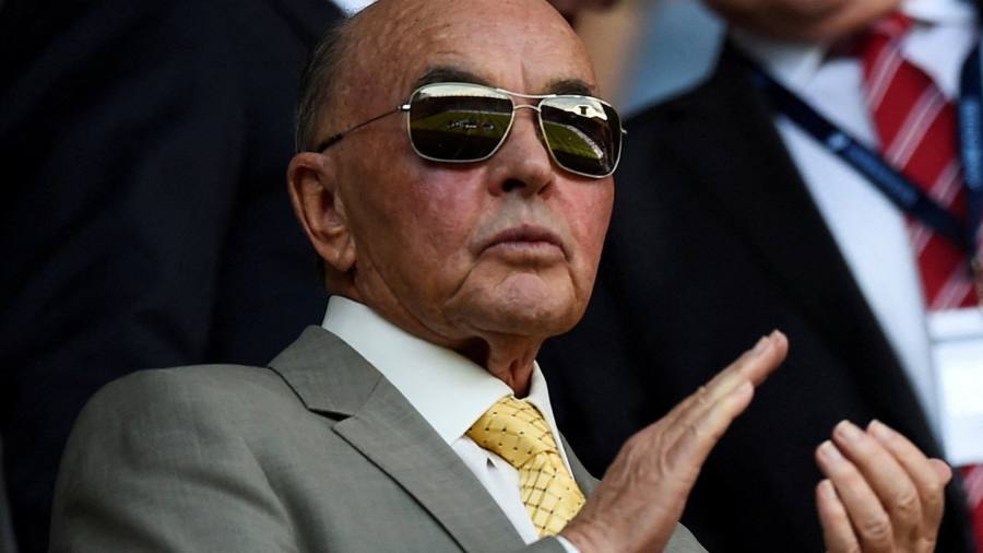 Joe Lewis, the British billionaire facing US insider trading charges