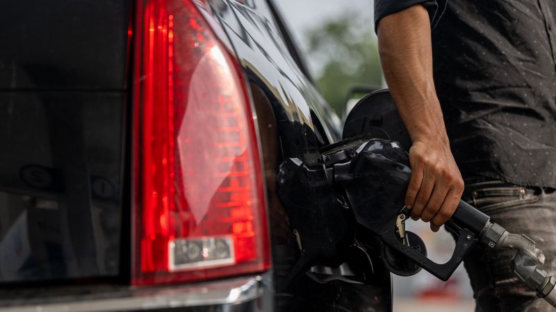 Gasoline prices are spiking. That’s a problem for Powell and the Fed