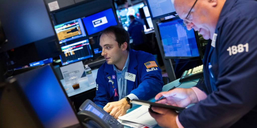 The Stock Market Is Vulnerable to a Bigger Drop. People Are Buying Anyway.