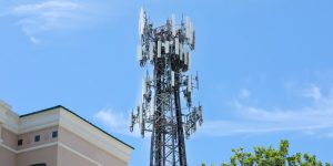 AT&T and Verizon Dividends Have Raised Concern. Why Citi Thinks They’re Safe.