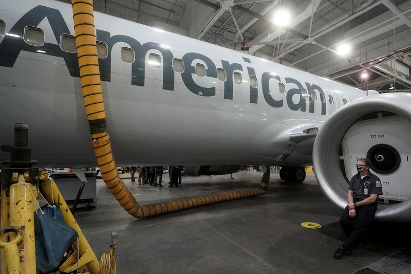 American Airlines pilots approve new contract that boosts compensation by more than 46%