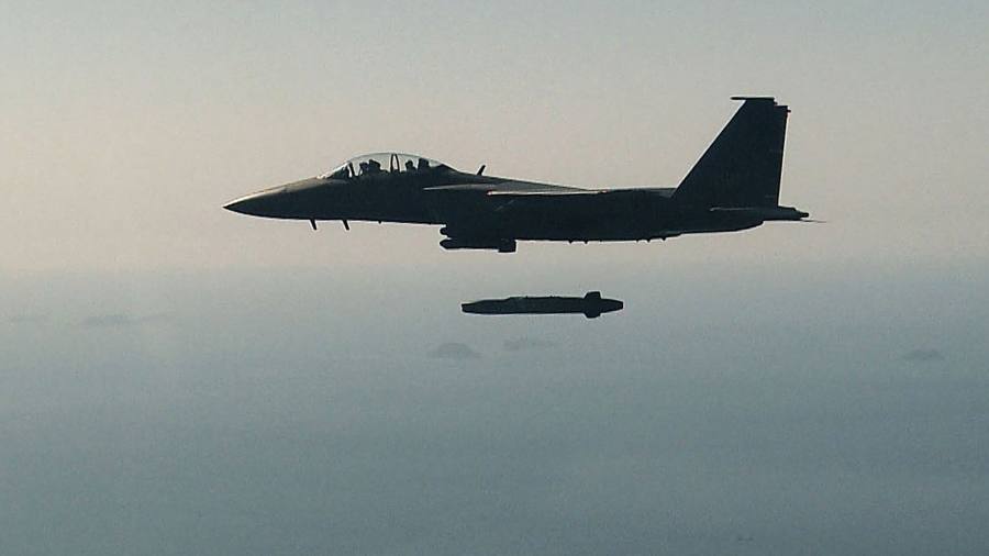 Olaf Scholz under pressure to send cruise missiles to Ukraine