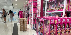 U.S. retail sales climb fifth month in a row, but mostly due to higher gas prices