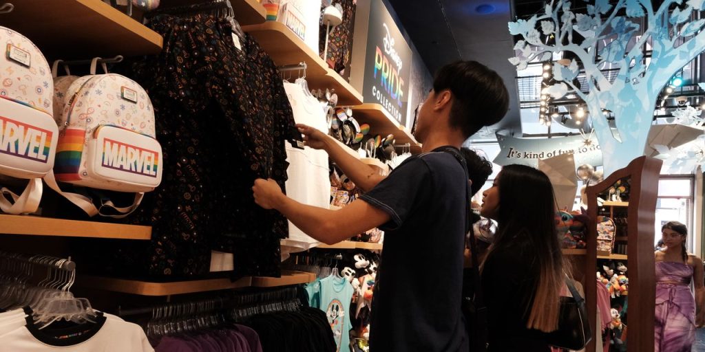 U.S. economy grew 2.1% in second quarter, GDP shows. Third quarter may be even stronger.