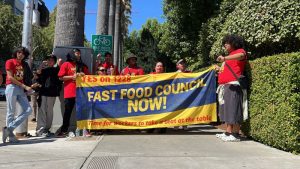 California law raises minimum wage for fast food workers