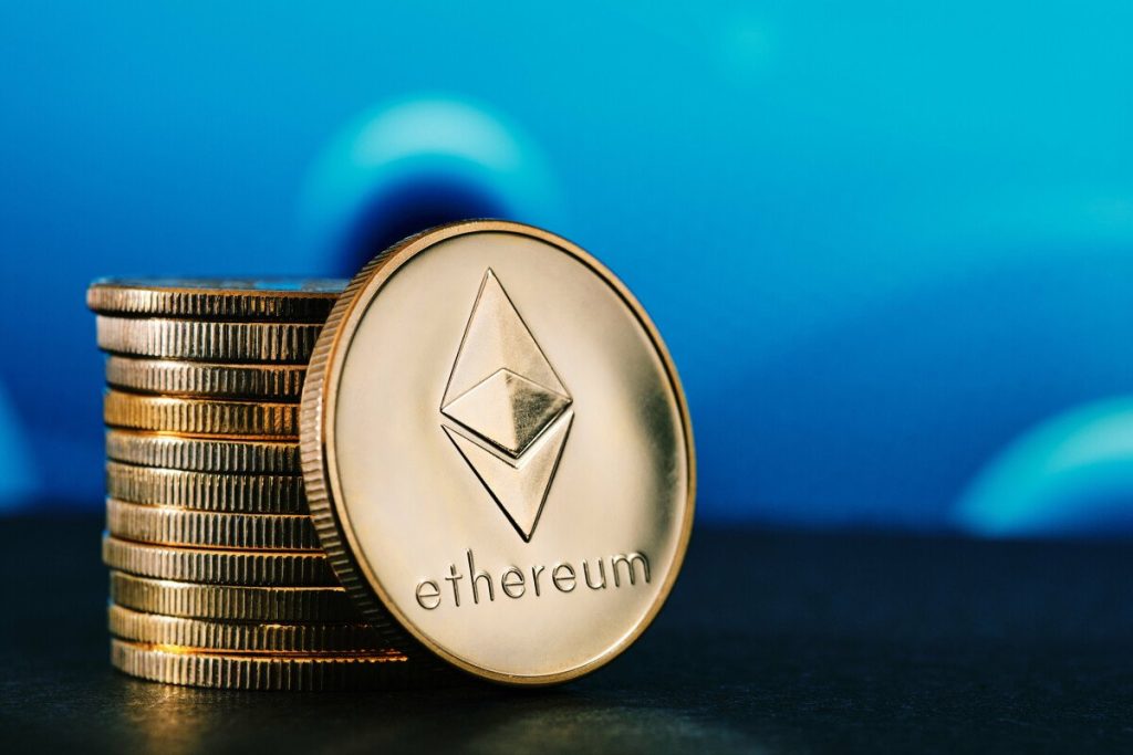 US SEC Seeks Public Comments on ARK & VanEck’s Spot Ethereum ETFs