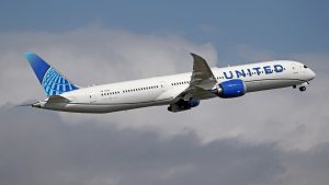 United Airlines tumbles nearly 10% after warning pricier fuel, war in Middle East will cut profits