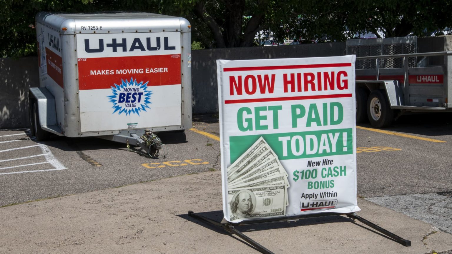 Private payrolls rose 89,000 in September, far below expectations, ADP says
