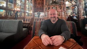 American retiree says tipping etiquette is ‘very different’ in Portugal: ‘I’ve never heard anyone complain’ about not getting a tip