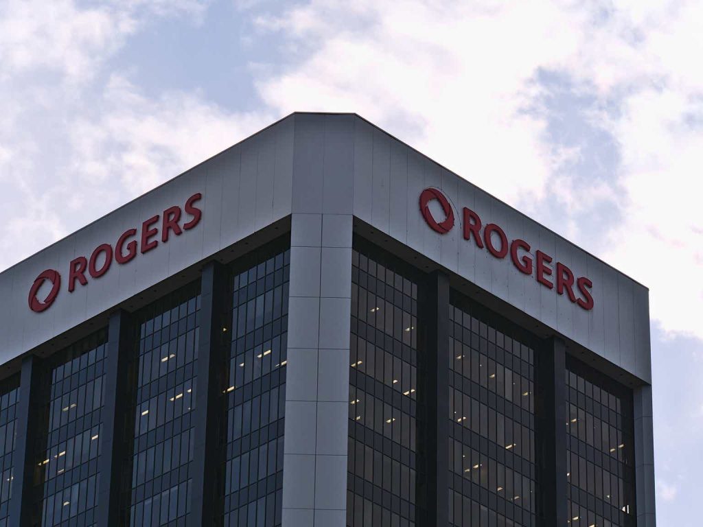 Hidden Assets And Improved Cash Flow Make Rogers Communications A Buy (NYSE:RCI)