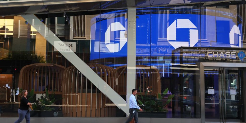 JPMorgan Chase’s Q3 profit rises by 35%, bolstered by increased interest income as consumers and businesses ‘generally remain healthy’