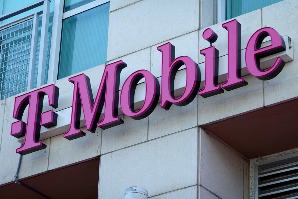 T-Mobile: Top 5G Leader Is Well-Primed To Continue Outperforming (NASDAQ:TMUS)