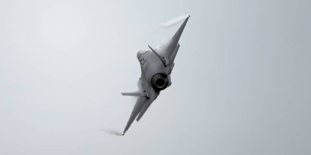 Lockheed Earnings Strong as Tensions Rise, F-35 on Track. Stock Should Rise.