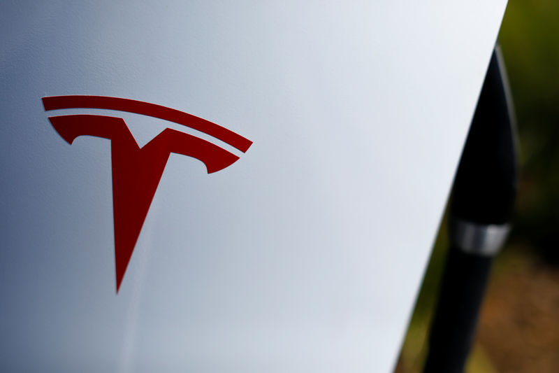 Tesla fights $230 million fee sought by attorneys who sued over board pay