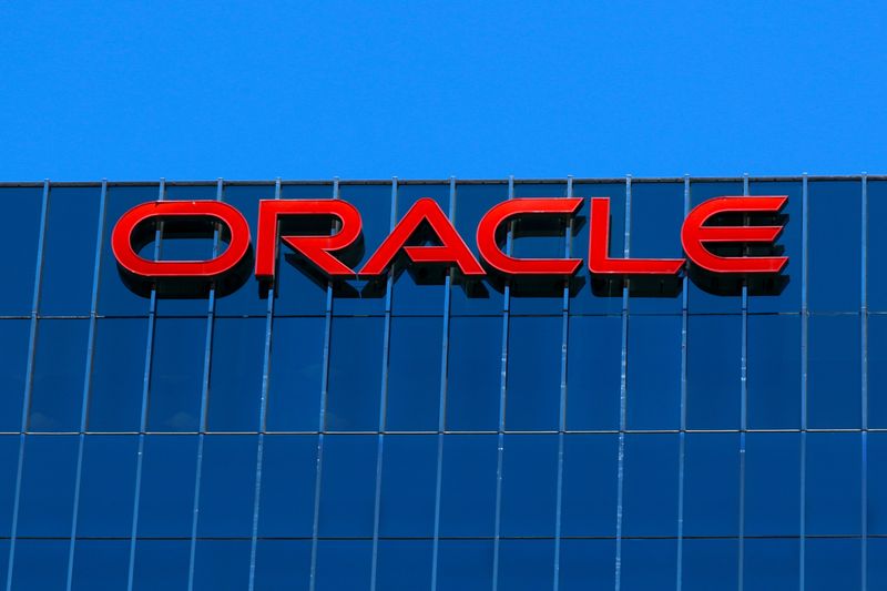 Oracle advances in generative AI, earnings double in Q4 2023