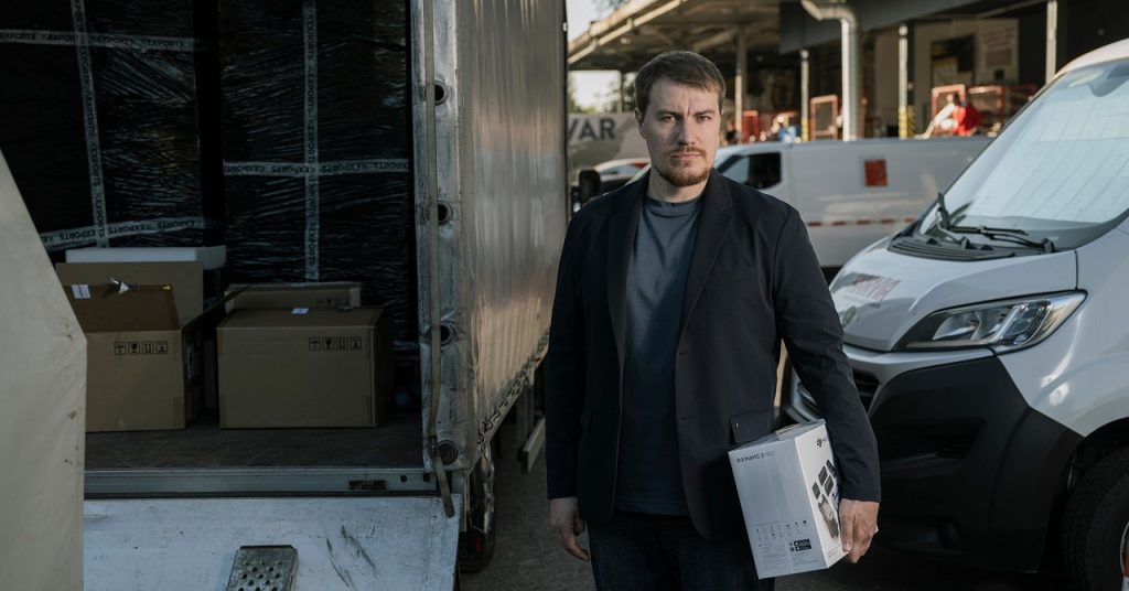 In the War Against Russia, Some Ukrainians Carry AK-47s. Andrey Liscovich Carries a Shopping List