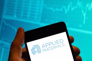 Up 35% This Year, How Will Applied Materials Stock Trend Following Q4 Results?