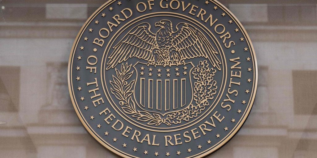 Fed likely to cut rates below 3%, making bonds attractive now, Guggenheim says