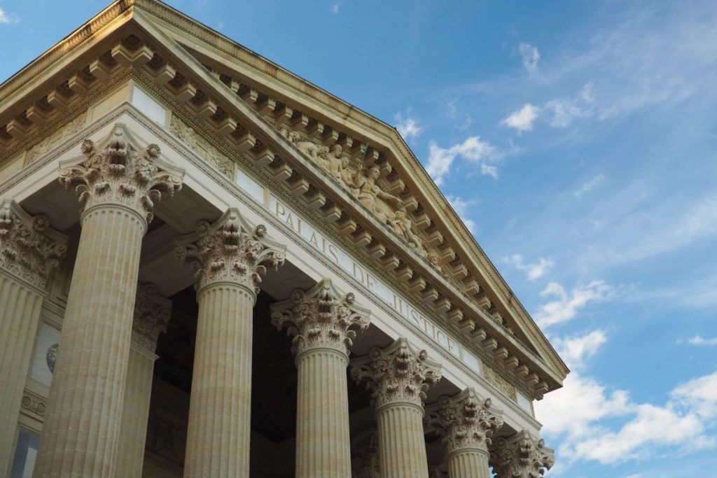 Court Halts SafeMoon’s CEO Bail After Prosecutors Allege a “Danger to the Community”