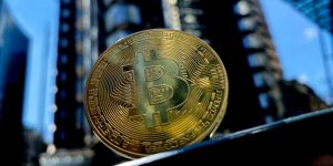 Bitcoin could reach $150,000 in 2025 during new bull cycle, says AllianceBernstein