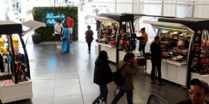 Retail sales in the U.S. fall for first time in 7 months