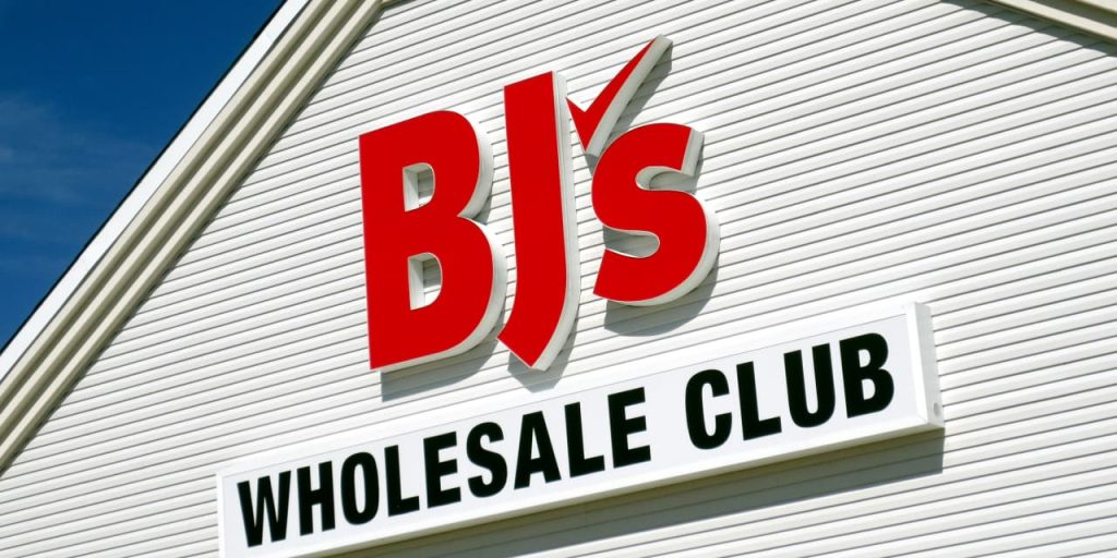 BJ’s Wholesale Stock Slumps on Pullback in Sales Guidance