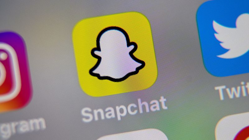 Snapchat users can now buy Amazon products without leaving the app