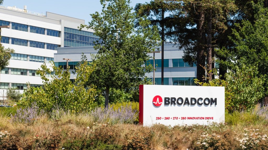 Broadcom: A Great Company At A Fair Price (NASDAQ:AVGO)